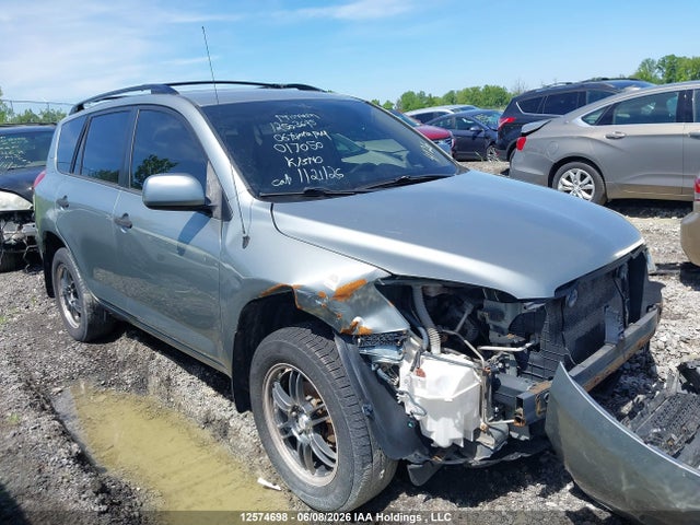 2006 Toyota Rav4 მანქანა იყიდება აუქციონზე, vin: JTMBD33V566017050, აუქციონის ნომერი: 12574698