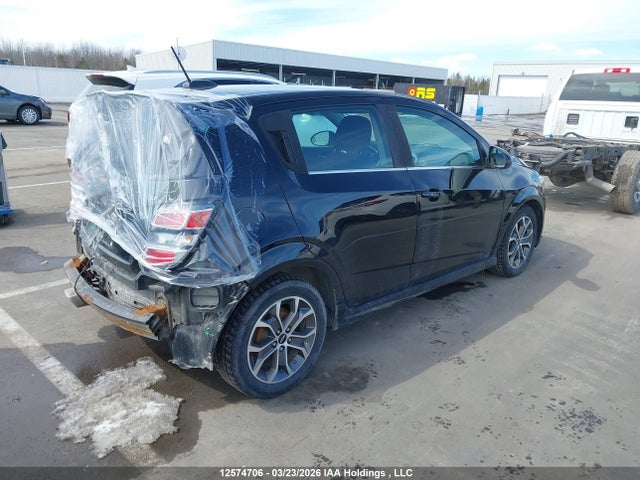 1G1JD6SB7J4132993 Chevrolet SONIC LT