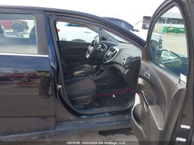 1G1JD6SB7J4132993 Chevrolet SONIC LT