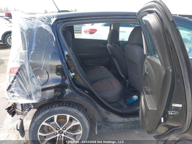 1G1JD6SB7J4132993 Chevrolet SONIC LT