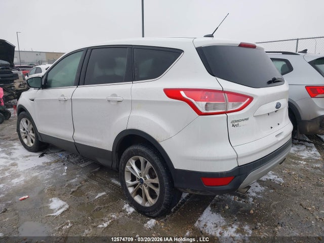 1FMCU0GXXGUA78417 Ford ESCAPE SE