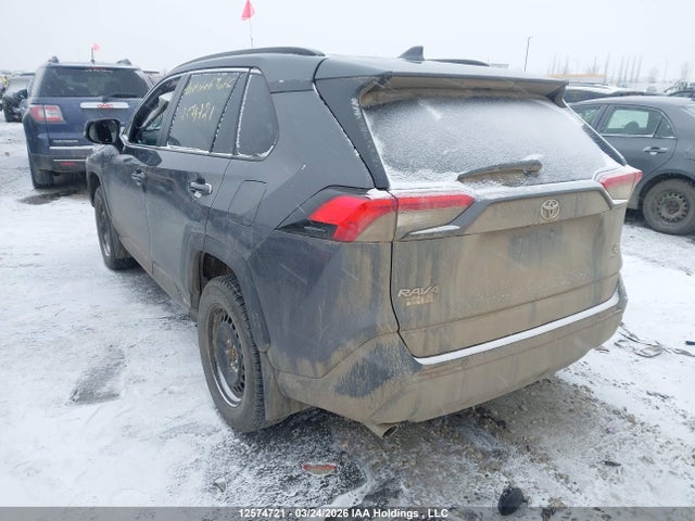 2021 Toyota Rav4 Le მანქანა იყიდება აუქციონზე, vin: 2T3B1RFV6MC255901, აუქციონის ნომერი: 12574721