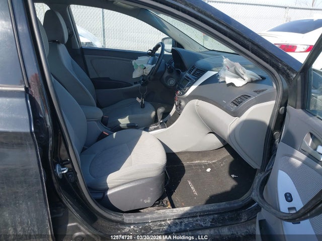 12574728 :رقم المزاد ، KMHCT4AE1DU553580 vin ، 2013 Hyundai Accent Gls/gs مزاد بيع