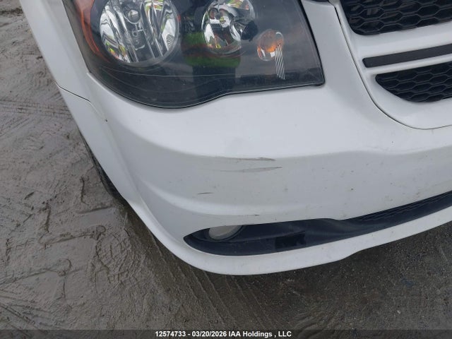 2C4RDGEGXJR179701 Dodge Grand Caravan Gt