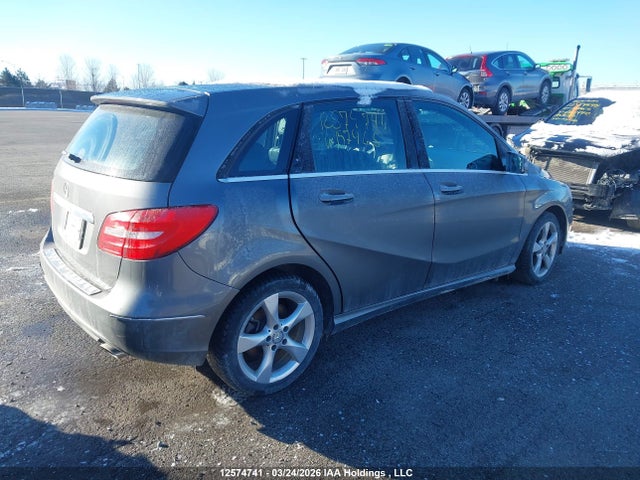 12574741 :رقم المزاد ، WDDMH4EB2DJ157465 vin ، 2013 Mercedes-benz B250 مزاد بيع