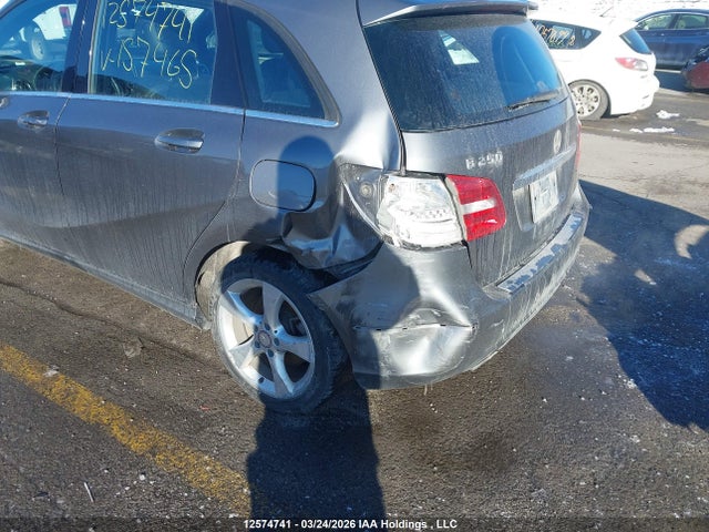 12574741 :رقم المزاد ، WDDMH4EB2DJ157465 vin ، 2013 Mercedes-benz B250 مزاد بيع