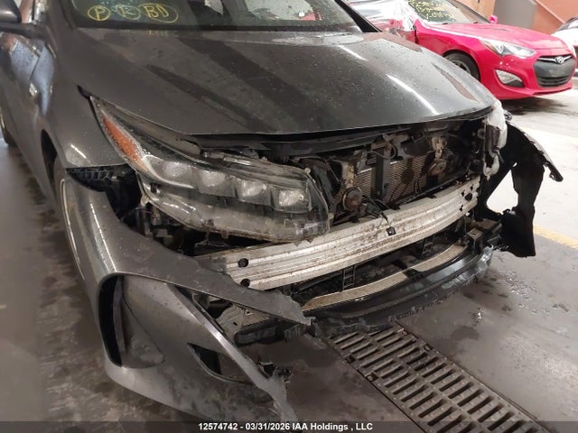 12574742 :رقم المزاد ، JTDKAMFP3M3163778 vin ، 2021 Toyota Prius مزاد بيع