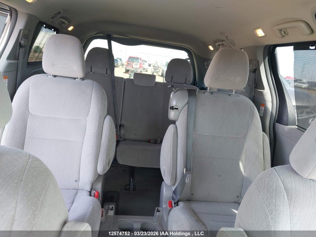 2016 Toyota Sienna Le მანქანა იყიდება აუქციონზე, vin: 5TDKK3DC7GS705975, აუქციონის ნომერი: 12574752