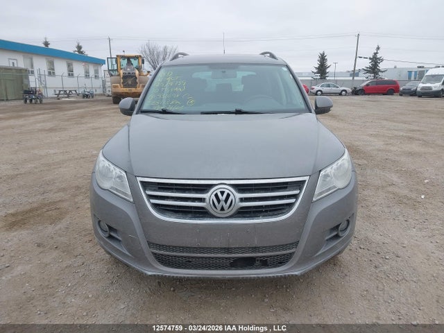 12574759 :رقم المزاد ، WVGBV7AX1AW531698 vin ، 2010 Volkswagen Tiguan Se/sel مزاد بيع