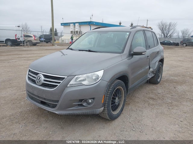 12574759 :رقم المزاد ، WVGBV7AX1AW531698 vin ، 2010 Volkswagen Tiguan Se/sel مزاد بيع