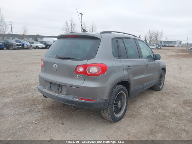 12574759 :رقم المزاد ، WVGBV7AX1AW531698 vin ، 2010 Volkswagen Tiguan Se/sel مزاد بيع