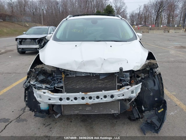 1FMCU9J9XFUA00345 Ford Escape Titanium