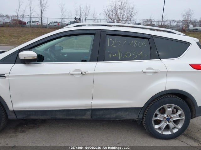 1FMCU9J9XFUA00345 Ford Escape Titanium