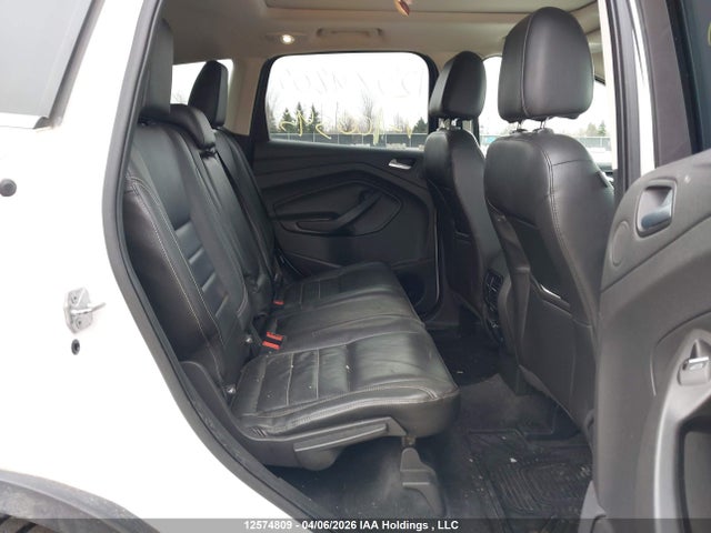 1FMCU9J9XFUA00345 Ford Escape Titanium