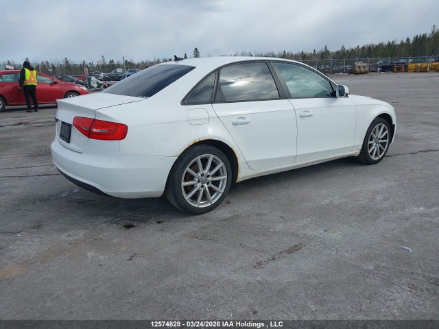 Aukcja sprzedaży 2014 Audi A4 2.0 Komfort, vin: WAUBFCFL2EN010305, numer aukcji: 12574828