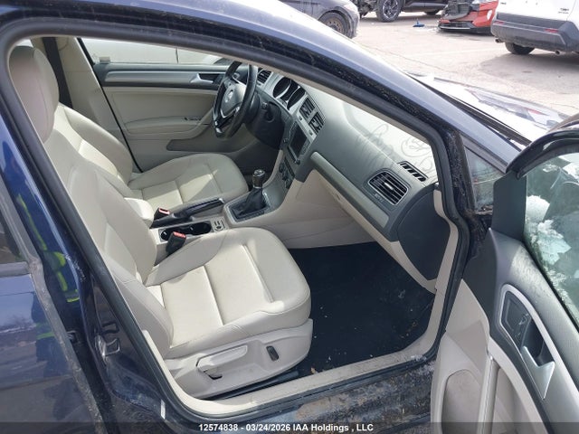 3VWA17AU2GM516828 Volkswagen Golf Sportwagen S