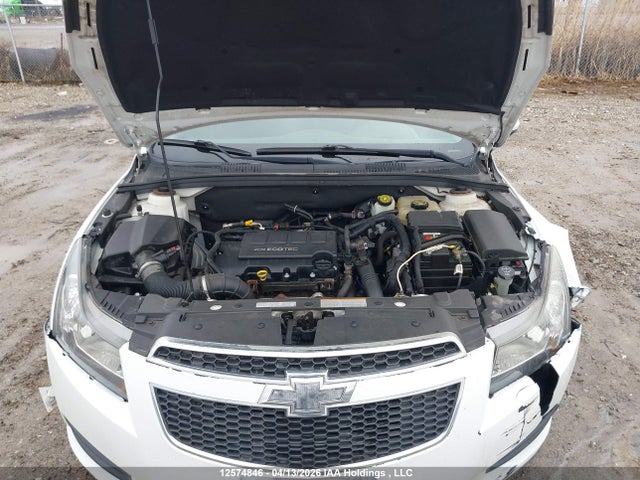 2014 Chevrolet Cruze მანქანა იყიდება აუქციონზე, vin: 1G1PC5SB2E7205702, აუქციონის ნომერი: 12574846
