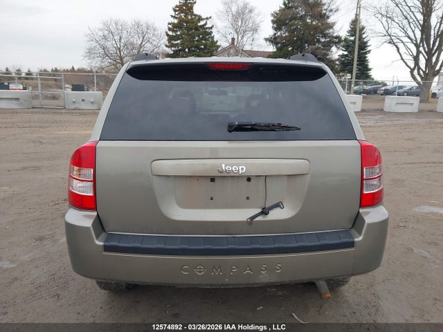 12574892 :رقم المزاد ، 1J8FT47W98D567923 vin ، 2008 Jeep Compass Sport/north مزاد بيع