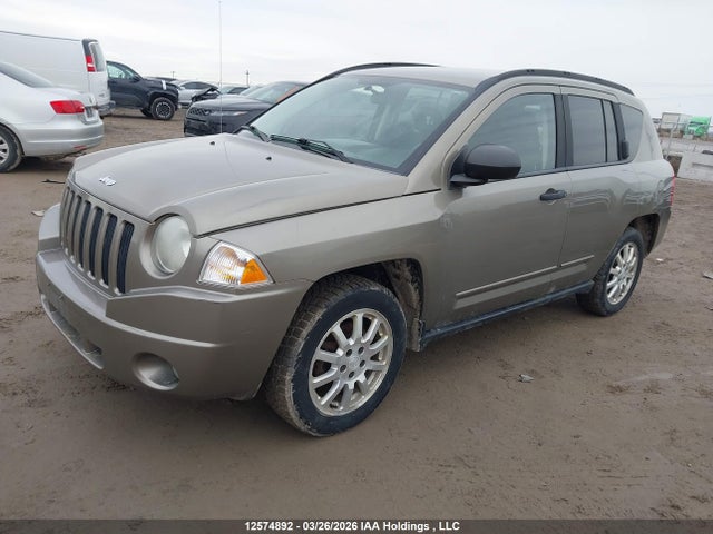 12574892 :رقم المزاد ، 1J8FT47W98D567923 vin ، 2008 Jeep Compass Sport/north مزاد بيع