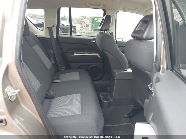12574892 :رقم المزاد ، 1J8FT47W98D567923 vin ، 2008 Jeep Compass Sport/north مزاد بيع