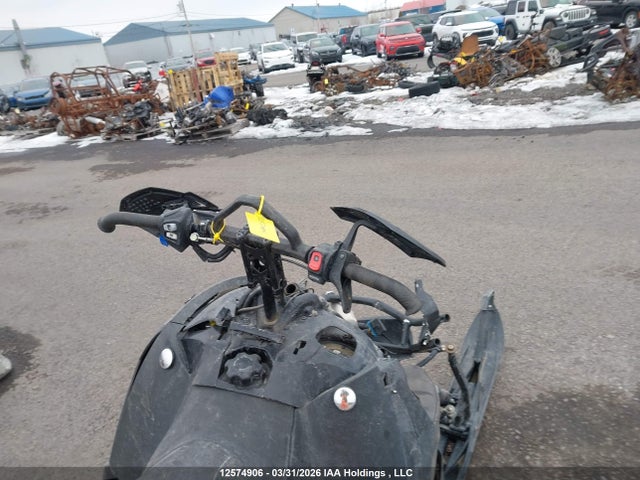 4UF16SNW2GT111579 Arctic Cat M 8000