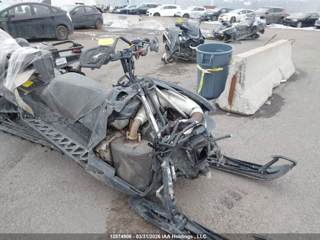 4UF16SNW2GT111579 Arctic Cat M 8000