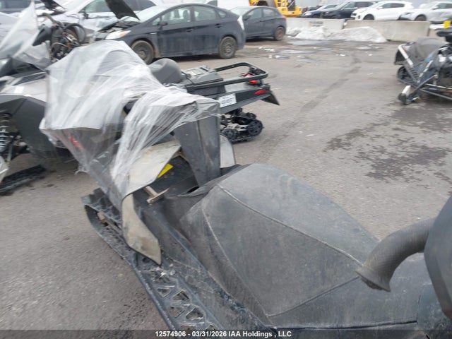 4UF16SNW2GT111579 Arctic Cat M 8000