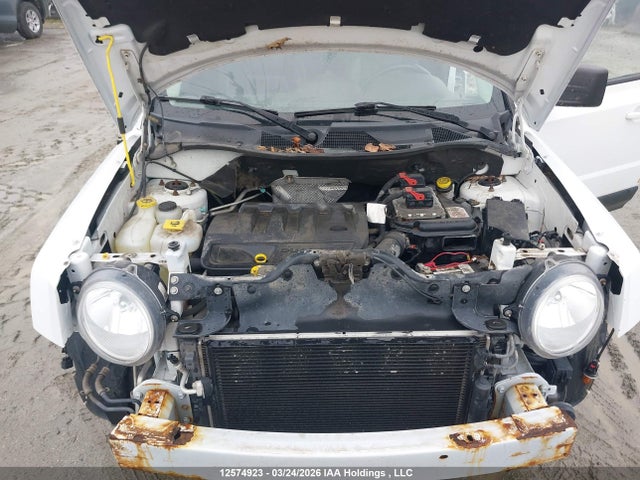 Продажа на аукционе авто 2016 Jeep Patriot, vin: 1C4NJRAB8GD740938, номер лота: 12574923