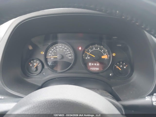 Продажа на аукционе авто 2016 Jeep Patriot, vin: 1C4NJRAB8GD740938, номер лота: 12574923