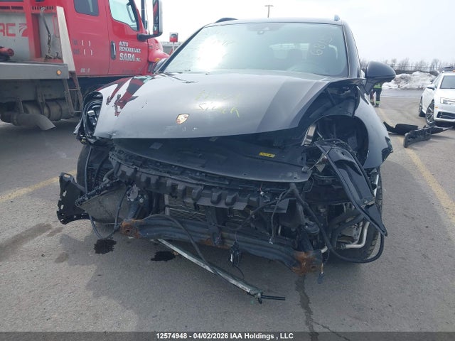 Porsche Cayenne 2017 WP1AE2A2XHLA73256 Image 6