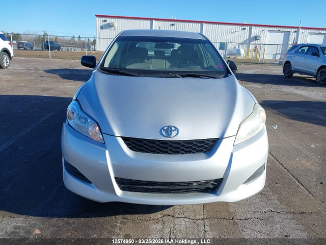 12574950 :رقم المزاد ، 2T1KU4EE6CC802054 vin ، 2012 Toyota Corolla Matrix مزاد بيع