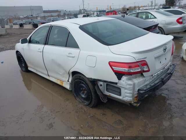 2010 Toyota Camry Se/le/xle მანქანა იყიდება აუქციონზე, vin: 4T1BF3EK5AU530229, აუქციონის ნომერი: 12574961