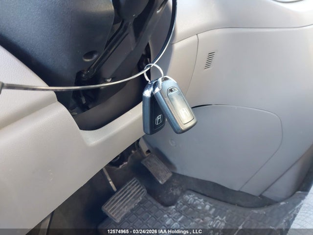 5FNRL5H4XGB500701 Honda Odyssey