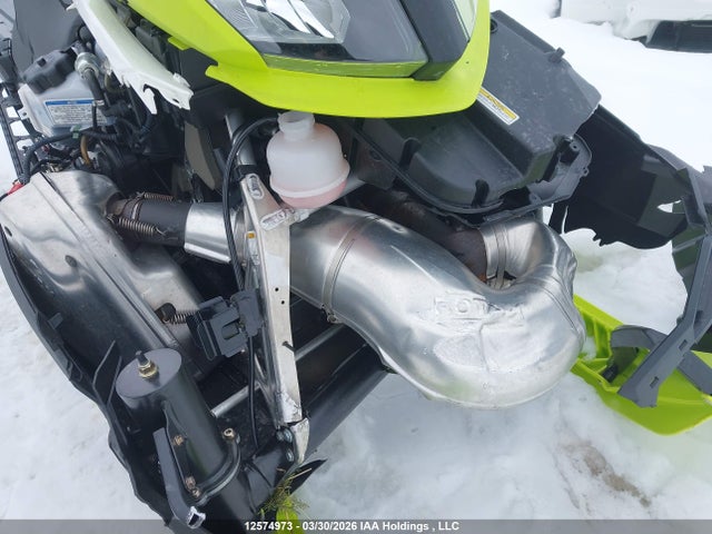 12574973 :رقم المزاد ، 2BPSGLKA3KV000053 vin ، 2018 Skidoo Tundra مزاد بيع