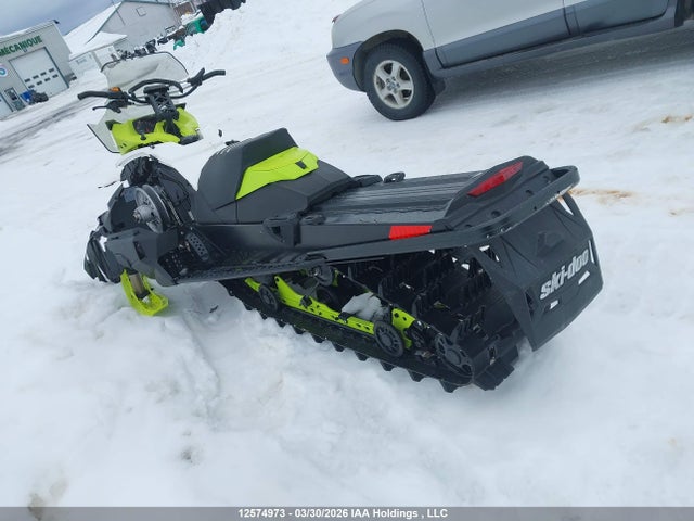 12574973 :رقم المزاد ، 2BPSGLKA3KV000053 vin ، 2018 Skidoo Tundra مزاد بيع