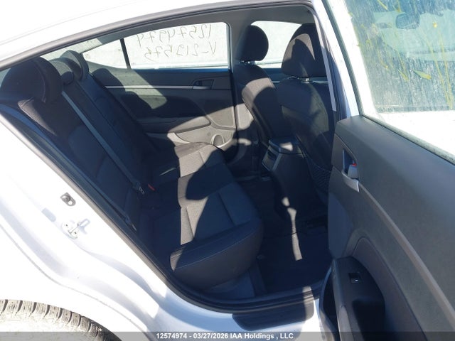 KMHD84LF2HU219575 Hyundai Elantra Se/value/limited