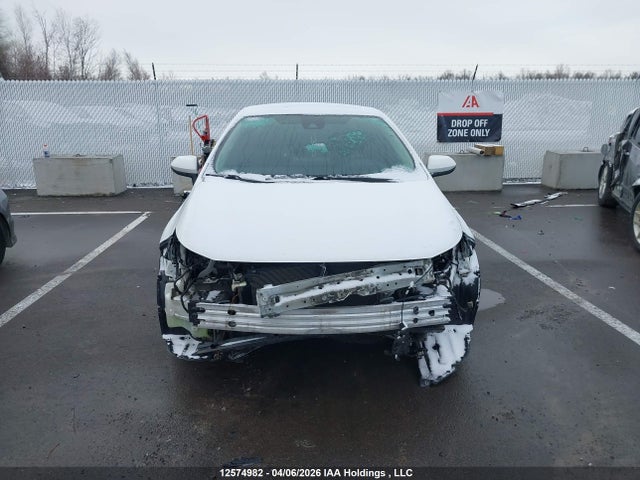 5YFBPMBE1MP191654 Toyota COROLLA LE
