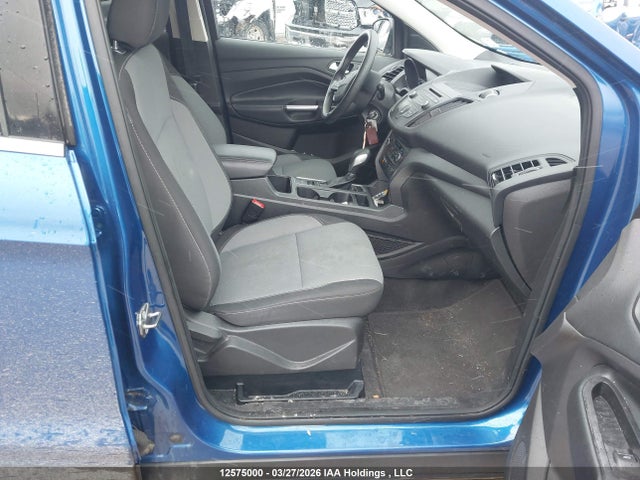 1FMCU9GD6JUC51884 Ford ESCAPE SE