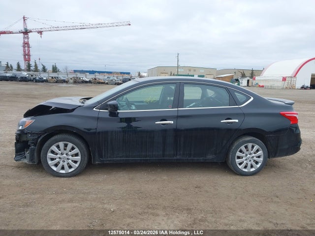 2017 Nissan Sentra S/sv/sr/sl მანქანა იყიდება აუქციონზე, vin: 3N1AB7APXHL647932, აუქციონის ნომერი: 12575014