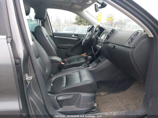 WVGJV7AX7FW511975 Volkswagen Tiguan Comfortline/highline/special Edition/trendline