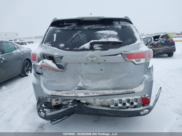 5TDBKRFHXFS195891 Toyota Highlander Le