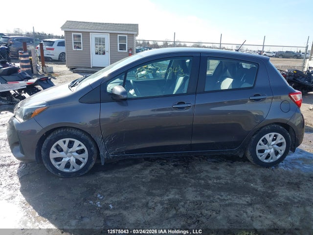 2018 Toyota Yaris L/le/se მანქანა იყიდება აუქციონზე, vin: VNKKTUD32JA087818, აუქციონის ნომერი: 12575043