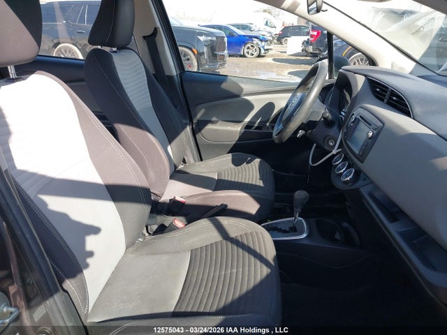 2018 Toyota Yaris L/le/se მანქანა იყიდება აუქციონზე, vin: VNKKTUD32JA087818, აუქციონის ნომერი: 12575043