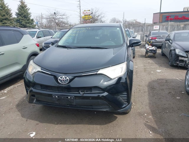 2T3ZFREV6GW252355 Toyota RAV4 LE