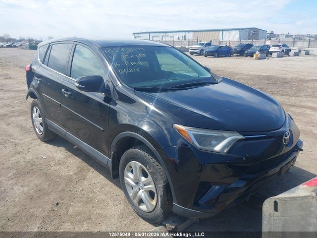 2T3ZFREV6GW252355 Toyota RAV4 LE