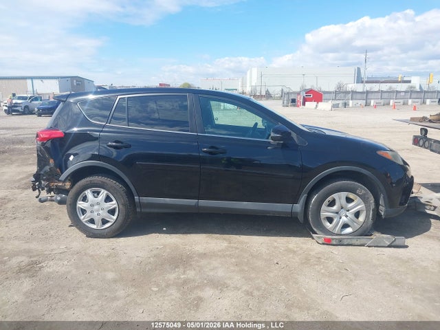 2T3ZFREV6GW252355 Toyota RAV4 LE