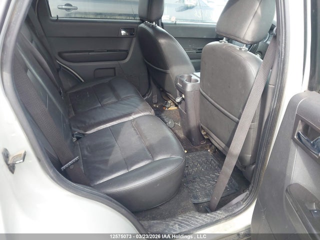 12575073 :رقم المزاد ، 1FMCU94188KA89031 vin ، 2008 Ford Escape Limited مزاد بيع