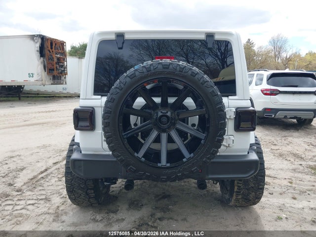 1C4PJXEG3SW656266 Jeep Wrangler Sahara