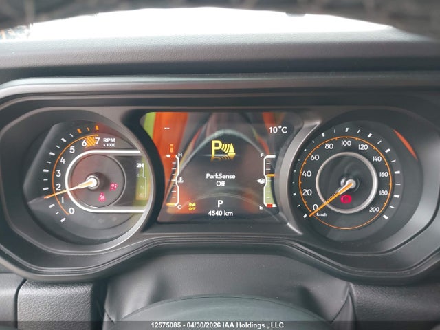 1C4PJXEG3SW656266 Jeep Wrangler Sahara