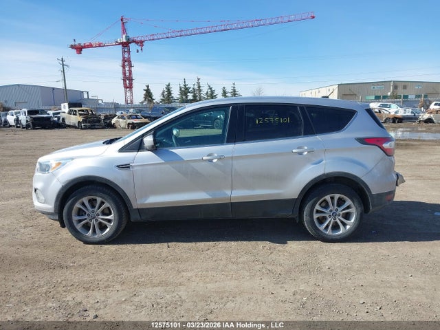 12575101 :رقم المزاد ، 1FMCU9GDXHUB07345 vin ، 2017 Ford Escape Se مزاد بيع